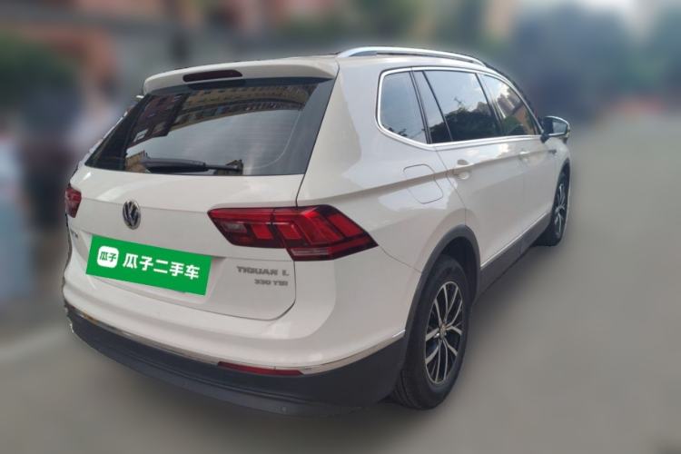 Used Volkswagen Tiguan L 2017 330TSI Automatic Two-Wheel Drive Comfort Edition Rear Right 45 Deg