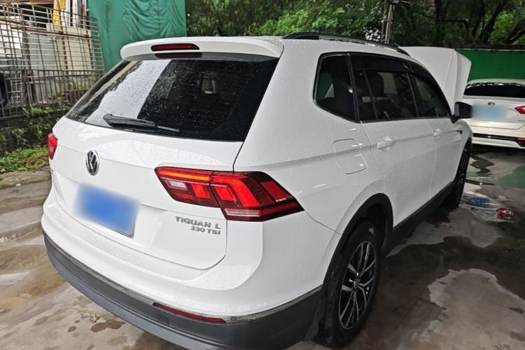 Used Volkswagen Tiguan L 2017 330TSI Automatic Two-Wheel Drive Comfort Edition Rear Right 45 Deg