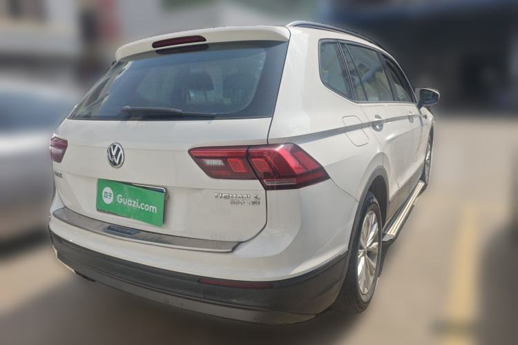 Used Volkswagen Tiguan L 2017 330TSI Automatic Two-Wheel Drive Luxury Edition Rear Right 45 Deg