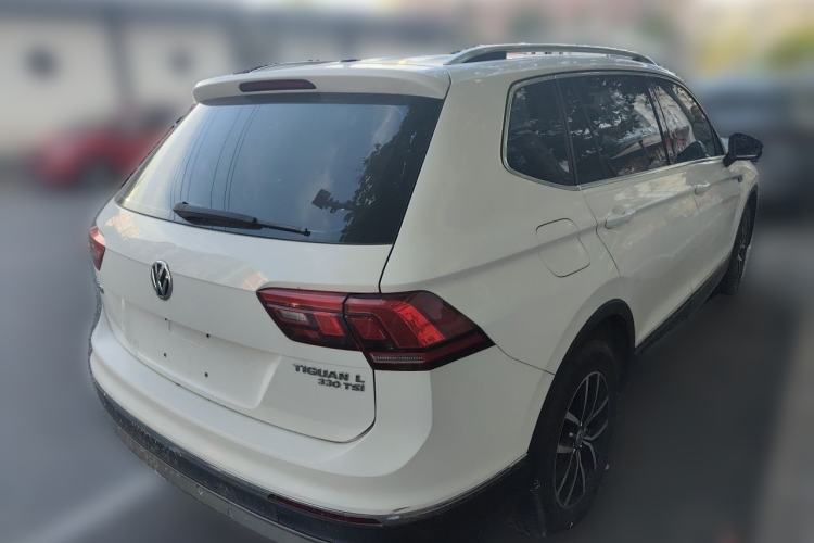Used Volkswagen Tiguan L 2017 330TSI Automatic Two-Wheel Drive Luxury Edition Rear Right 45 Deg