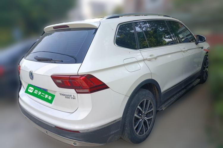 Used Volkswagen Tiguan L 2017 330TSI Automatic Two-Wheel Drive Luxury Edition Rear Right 45 Deg