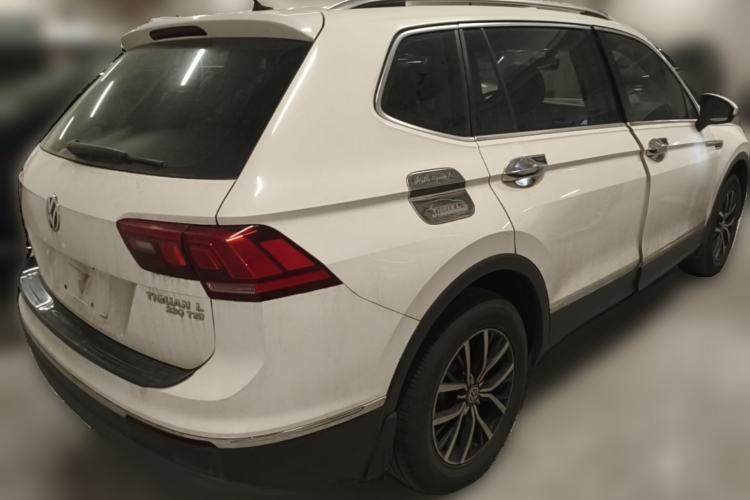 Used Volkswagen Tiguan L 2017 330TSI Automatic Two-Wheel Drive Luxury Edition Rear Right 45 Deg