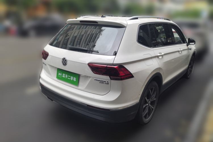 Used Volkswagen Tiguan L 2017 330TSI Automatic Two-Wheel Drive Flagship Edition Rear Right 45 Deg