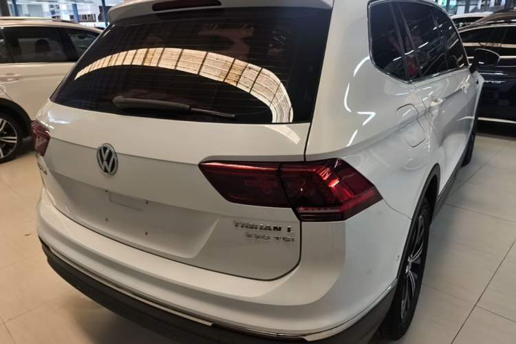 Used Volkswagen Tiguan L 2017 330TSI Automatic Two-Wheel Drive Flagship Edition Rear Right 45 Deg