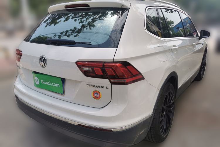 Used Volkswagen Tiguan L 2017 330TSI Automatic Two-Wheel Drive Flagship Edition Rear Right 45 Deg