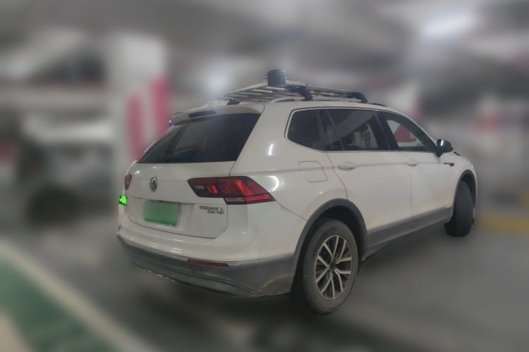 Used Volkswagen Tiguan L 2017 330TSI Automatic Two-Wheel Drive Comfort Edition Rear Right 45 Deg