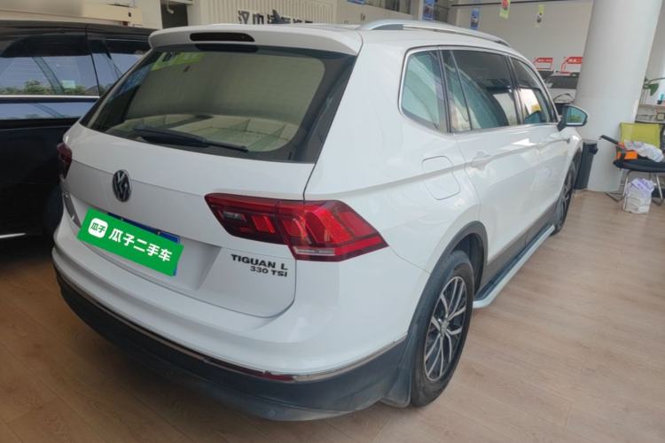 Used Volkswagen Tiguan L 2017 330TSI Automatic Two-Wheel Drive Comfort Edition Rear Right 45 Deg