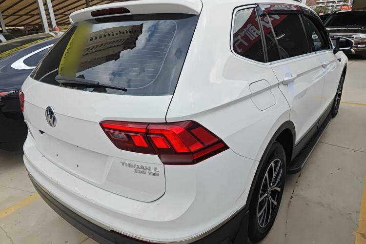 Used Volkswagen Tiguan L 2017 330TSI Automatic Two-Wheel Drive Comfort Edition Rear Right 45 Deg