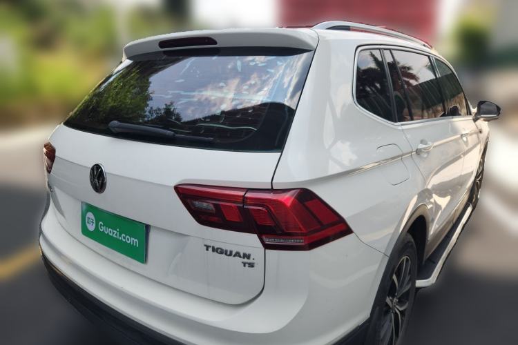 Used Volkswagen Tiguan L 2017 330TSI Automatic Two-Wheel Drive Luxury Edition Rear Right 45 Deg
