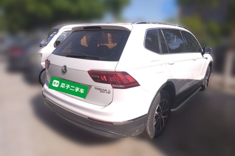 Used Volkswagen Tiguan L 2017 330TSI Automatic Two-Wheel Drive Luxury Edition Rear Right 45 Deg