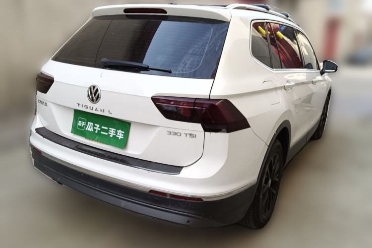 Used Volkswagen Tiguan L 2017 330TSI Automatic Two-Wheel Drive Luxury Edition Rear Right 45 Deg