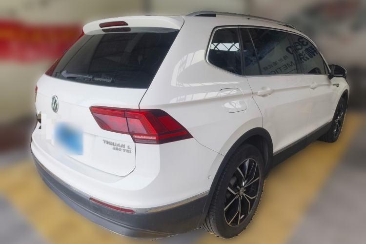 Used Volkswagen Tiguan L 2017 380TSI Automatic All-Wheel-Drive Flagship Edition Rear Right 45 Deg