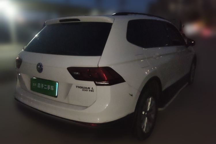 Used Volkswagen Tiguan L 2017 330TSI Automatic Two-Wheel Drive Luxury Edition Rear Right 45 Deg