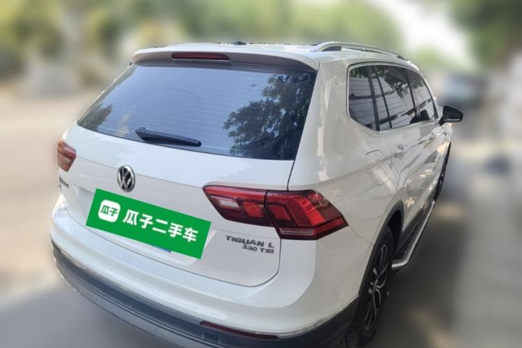 Used Volkswagen Tiguan L 2017 330TSI Automatic Two-Wheel Drive Comfort Edition Rear Right 45 Deg