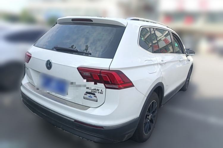 Used Volkswagen Tiguan L 2017 330TSI Automatic Two-Wheel Drive Luxury Edition Rear Right 45 Deg