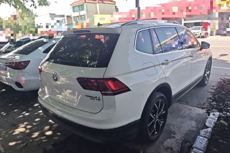Used Volkswagen Tiguan L 2017 330TSI Automatic Two-Wheel Drive Flagship Edition Rear Right 45 Deg