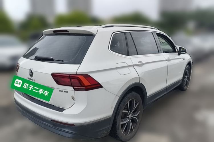 Used Volkswagen Tiguan L 2017 330TSI Automatic Two-Wheel Drive Flagship Edition Rear Right 45 Deg