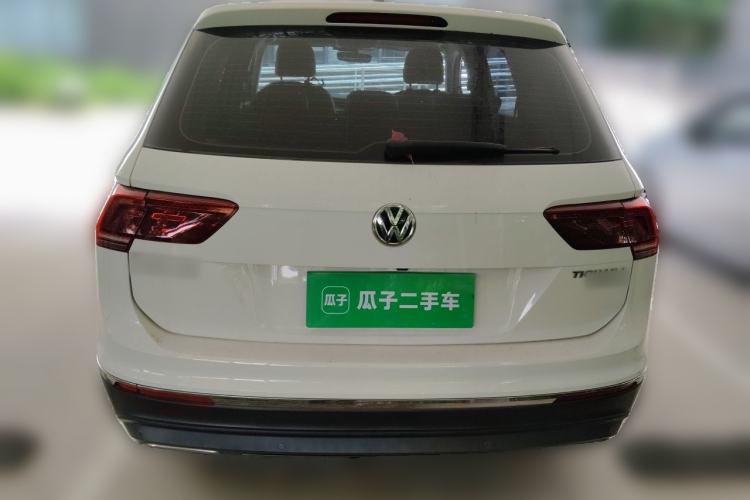 Used Volkswagen Tiguan L 2017 380TSI Automatic All-Wheel-Drive Luxury Edition Rear