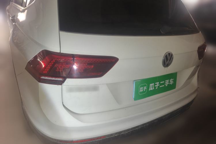 Used Volkswagen Tiguan L 2017 330TSI Automatic Two-Wheel Drive Flagship Edition Rear