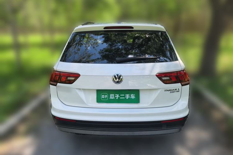 Used Volkswagen Tiguan L 2017 330TSI Automatic Two-Wheel Drive Luxury Edition Rear