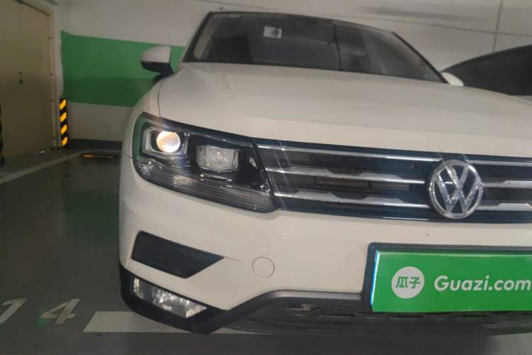 Used Volkswagen Tiguan L 2017 330TSI Automatic Two-Wheel Drive Luxury Edition Right Front Headlight