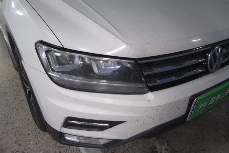 Used Volkswagen Tiguan L 2017 330TSI Automatic Two-Wheel Drive Luxury Edition Right Front Headlight