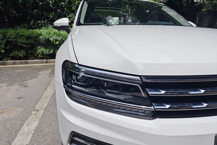 Used Volkswagen Tiguan L 2017 330TSI Automatic Two-Wheel Drive Luxury Edition Right Front Headlight