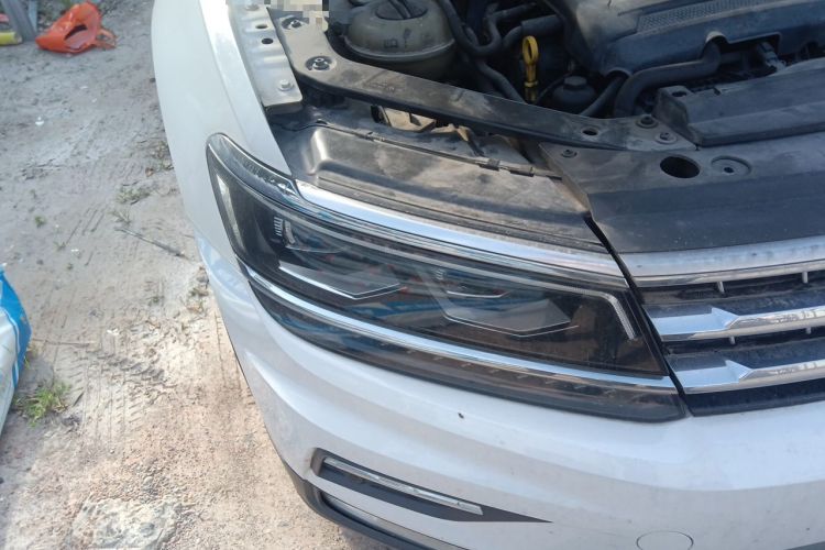 Used Volkswagen Tiguan L 2017 330TSI Automatic Two-Wheel Drive Flagship Edition Right Front Headlight