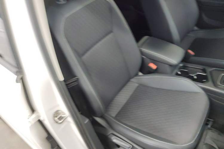 Used Volkswagen Tiguan L 2017 330TSI Automatic Two-Wheel Drive Luxury Edition Right Front Seat