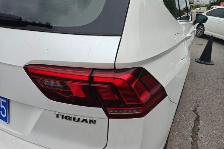 Used Volkswagen Tiguan L 2017 330TSI Automatic Two-Wheel Drive Luxury Edition Right Rear Taillight