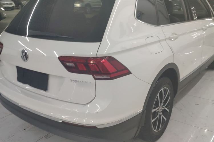 Used Volkswagen Tiguan L 2017 330TSI Automatic Two-Wheel Drive Luxury Edition Right Rear Taillight
