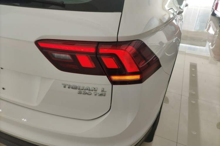 Used Volkswagen Tiguan L 2017 330TSI Automatic Two-Wheel Drive Luxury Edition