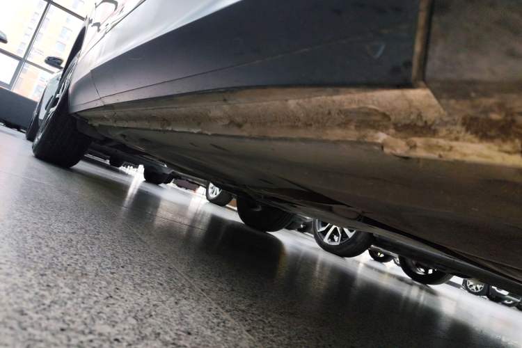 Used Volkswagen Tiguan L 2017 330TSI Automatic Two-Wheel Drive Comfort Edition Right Side Sill