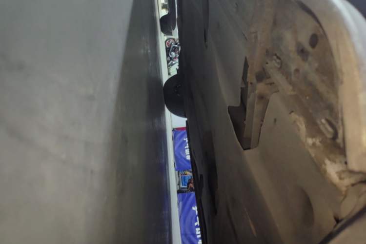 Used Volkswagen Tiguan L 2017 330TSI Automatic Two-Wheel Drive Flagship Edition Right Side Sill