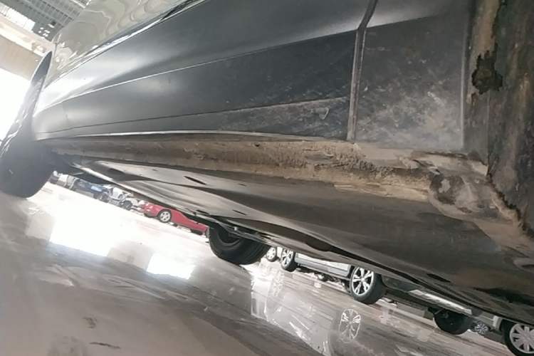 Used Volkswagen Tiguan L 2017 330TSI Automatic Two-Wheel Drive Luxury Edition Right Side Sill