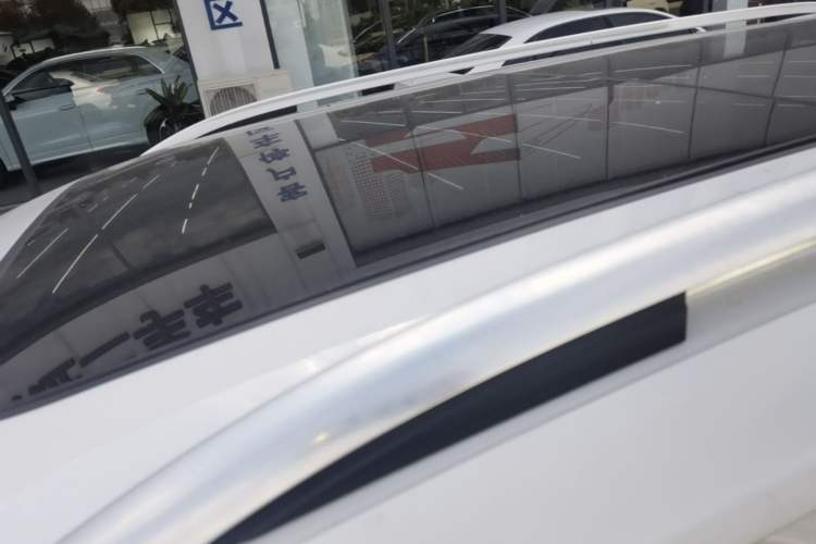 Used Volkswagen Tiguan L 2017 330TSI Automatic Two-Wheel Drive Luxury Edition Roof