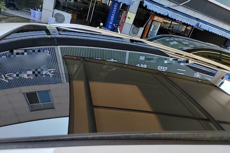 Used Volkswagen Tiguan L 2017 330TSI Automatic Two-Wheel Drive Luxury Edition Roof