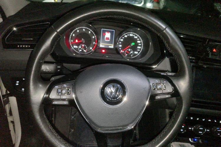 Used Volkswagen Tiguan L 2017 330TSI Automatic Two-Wheel Drive Luxury Edition Steering Wheel