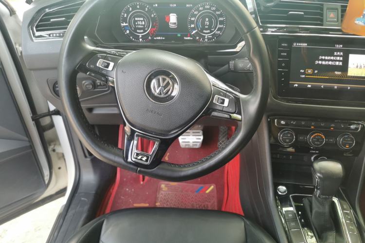 Used Volkswagen Tiguan L 2017 330TSI Automatic Two-Wheel Drive Flagship Edition Steering Wheel