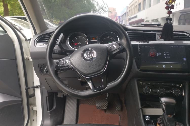 Used Volkswagen Tiguan L 2017 330TSI Automatic Two-Wheel Drive Flagship Edition Steering Wheel