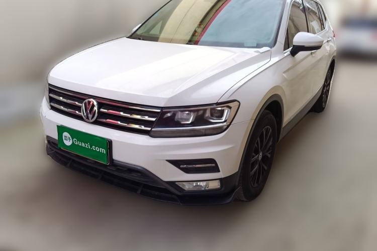 Used Volkswagen Tiguan L 2017 330TSI Automatic Two-Wheel Drive Luxury Edition Guazi used car, China used car export, Used car for sale, Used  cars, Cheapest cars for sale
