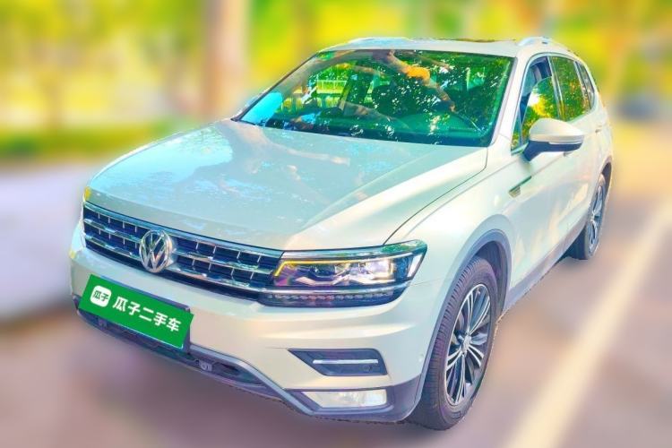 Used Volkswagen Tiguan L 2017 330TSI Automatic Two-Wheel Drive Flagship Edition Guazi used car, China used car export, Used car for sale, Used  cars, Cheapest cars for sale