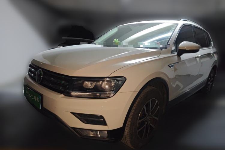 Used Volkswagen Tiguan L 2017 330TSI Automatic Two-Wheel Drive Luxury Edition Guazi used car, China used car export, Used car for sale, Used cars, Cheapest cars for sale