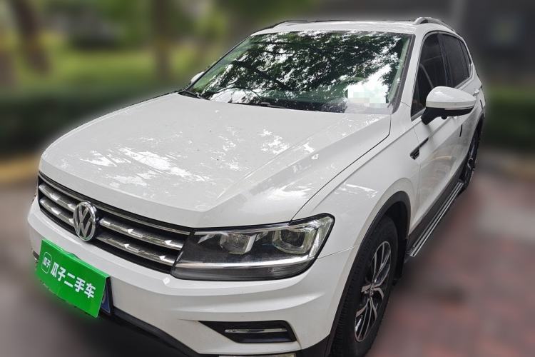Used Volkswagen Tiguan L 2017 330TSI Automatic Two-Wheel Drive Luxury Edition Guazi used car, China used car export, Used car for sale, Used  cars, Cheapest cars for sale