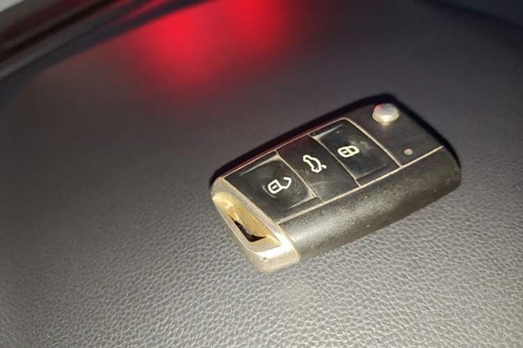 Used Volkswagen Tiguan L 2017 330TSI Automatic Two-Wheel Drive Comfort Edition Vehicle Key