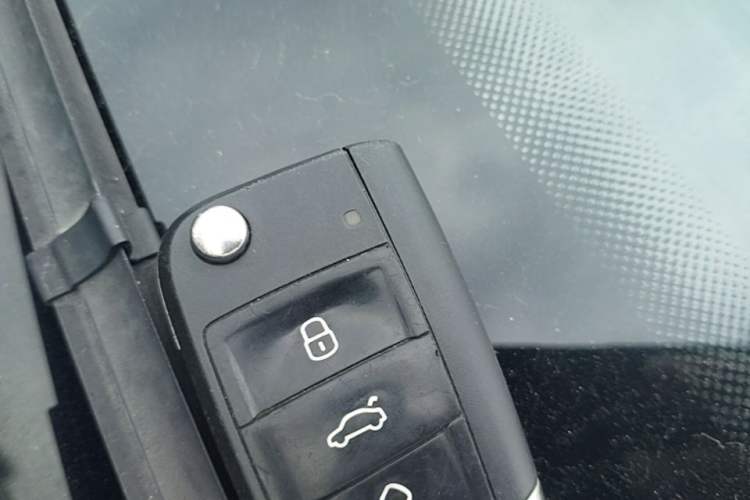 Used Volkswagen Tiguan L 2017 330TSI Automatic Two-Wheel Drive Comfort Edition Vehicle Key