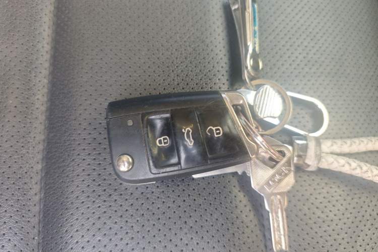 Used Volkswagen Tiguan L 2017 330TSI Automatic Two-Wheel Drive Flagship Edition Vehicle Key