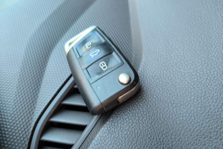 Used Volkswagen Tiguan L 2017 330TSI Automatic Two-Wheel Drive Flagship Edition Vehicle Key