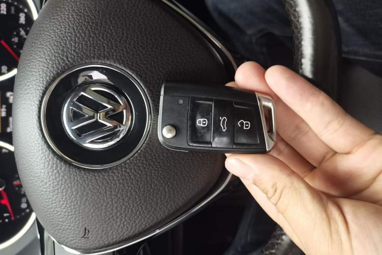 Used Volkswagen Tiguan L 2017 330TSI Automatic Two-Wheel Drive Flagship Edition Vehicle Key