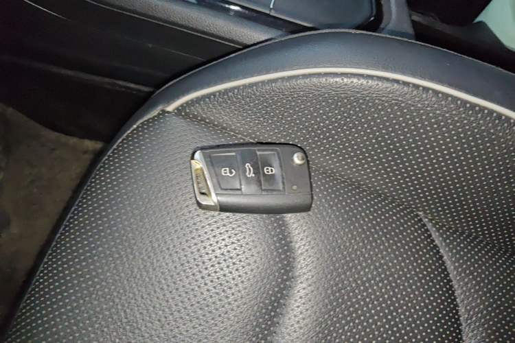Used Volkswagen Tiguan L 2017 330TSI Automatic Two-Wheel Drive Flagship Edition Vehicle Key
